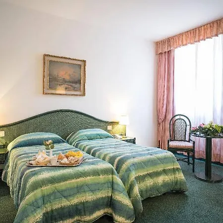 Motell Park 4*