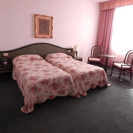 Park Motel 4*